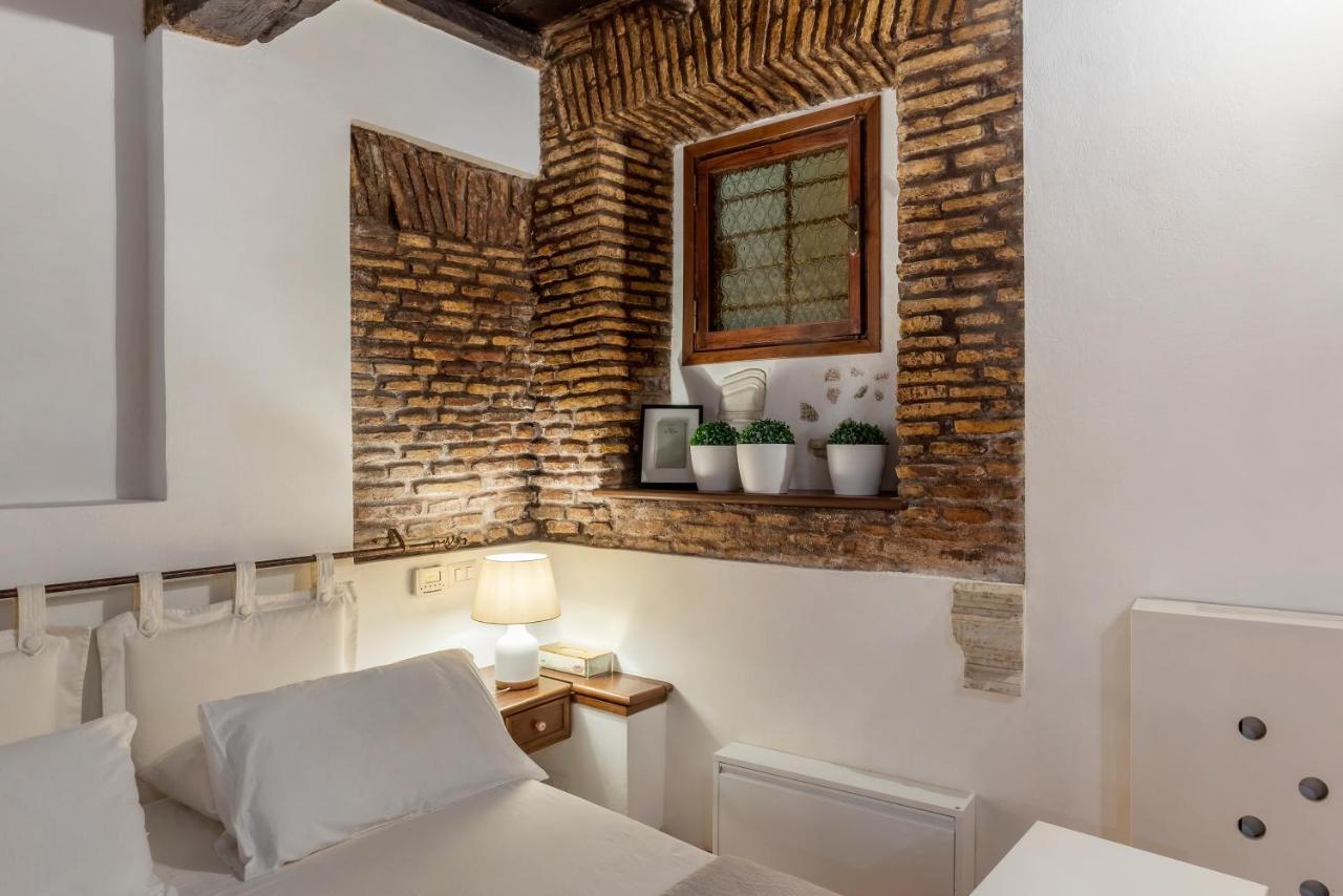 Heart Of Trastevere Studio Flat ローマ エクステリア 写真