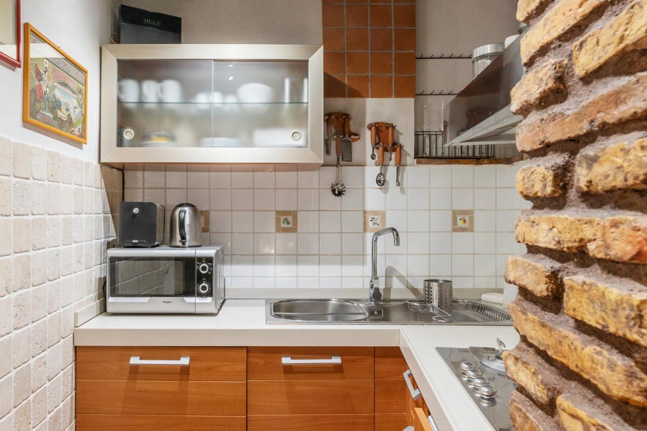 Heart Of Trastevere Studio Flat ローマ エクステリア 写真